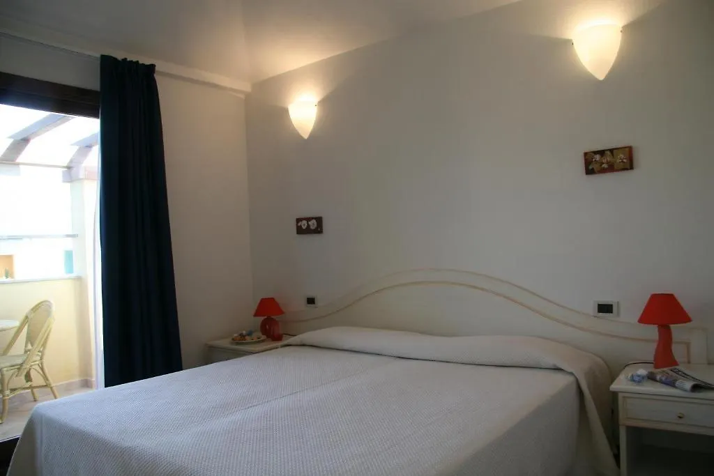 كابوتيرا Home Mini Resort 0*,  إيطاليا